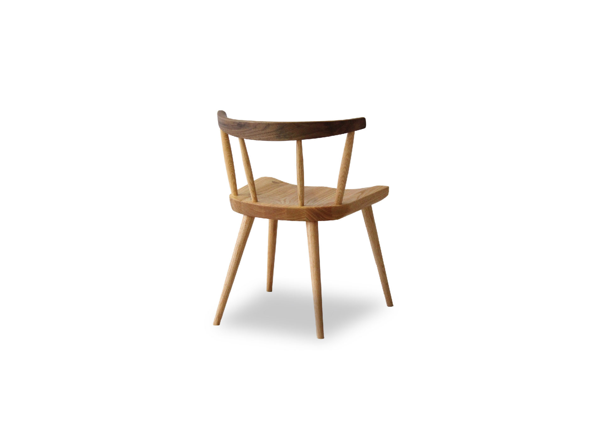 common 52 ダイニングチェア オーク無垢材 笠木ウォールナット無垢材 曲線アームと堀込座面 ナチュラル 北欧
